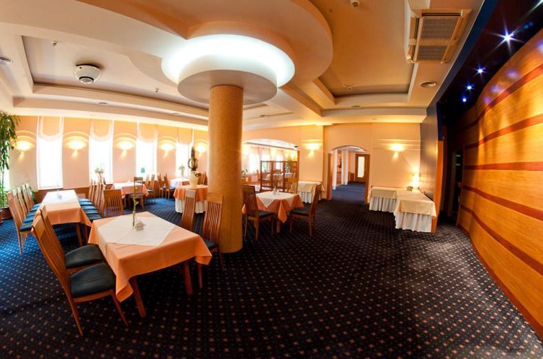 Hotel Naramowice Poznań Restaurant billede